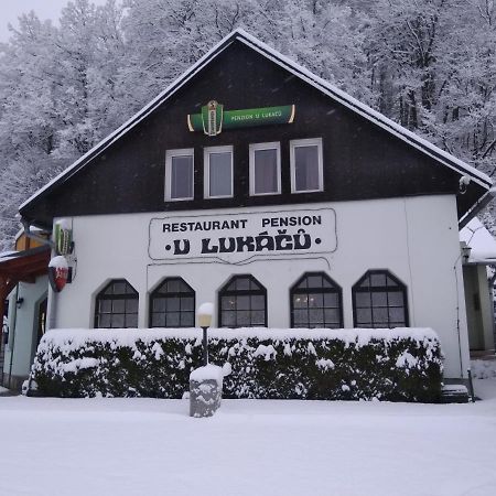 Penzion U Lukacu เยเซนิค ภายนอก รูปภาพ